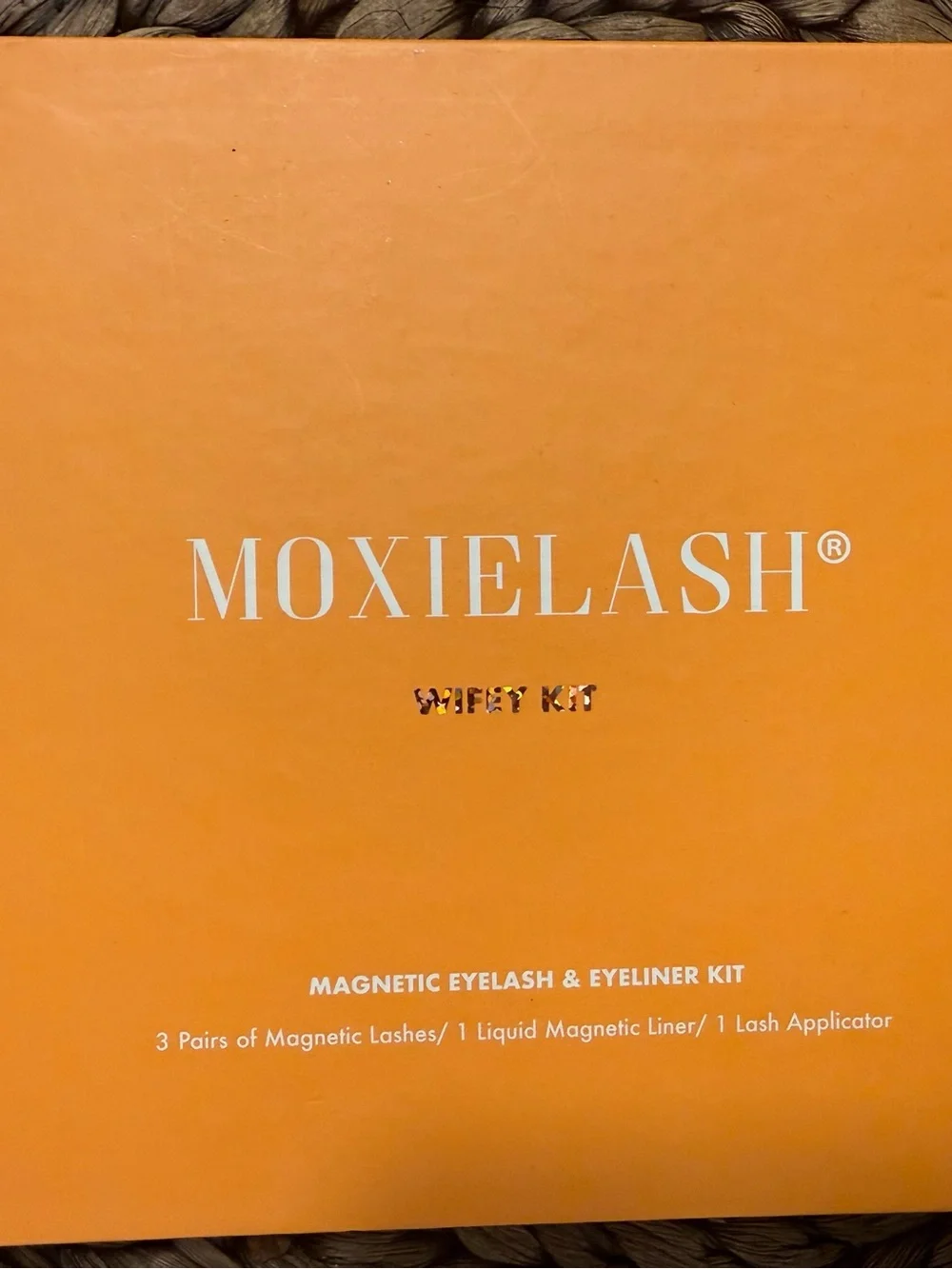 Brand New MoxieLash Wifey Magnetic Eyelash & Eyeliner Kit  3 Pairs Lashes EUC